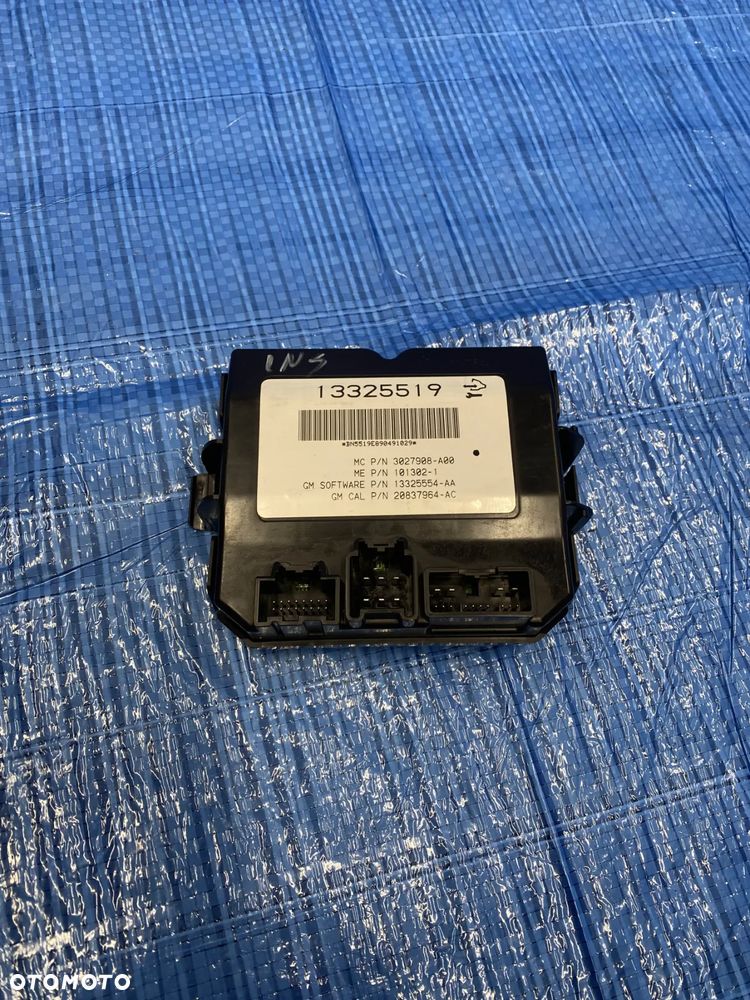 MODUŁ STEROWNIK ELEKTRYCZNEJ KLAPY BAGAŻNIKA OPEL INSIGNIA A  13325519