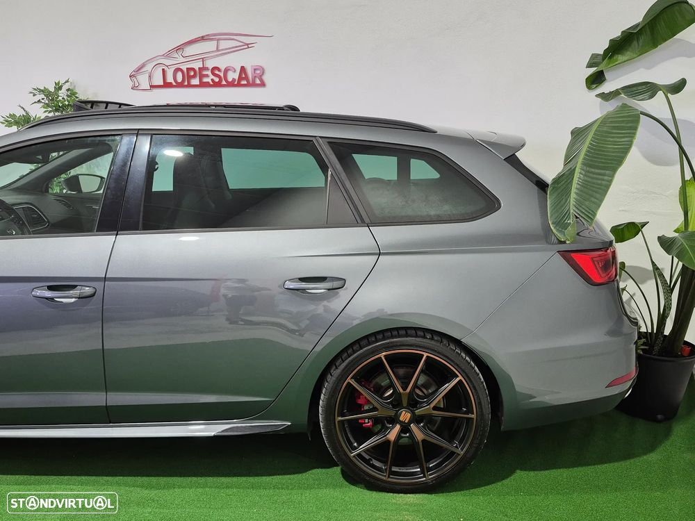 SEAT Leon ST 2.0 TSI S&S 4Drive DSG Cupra 300 - 4