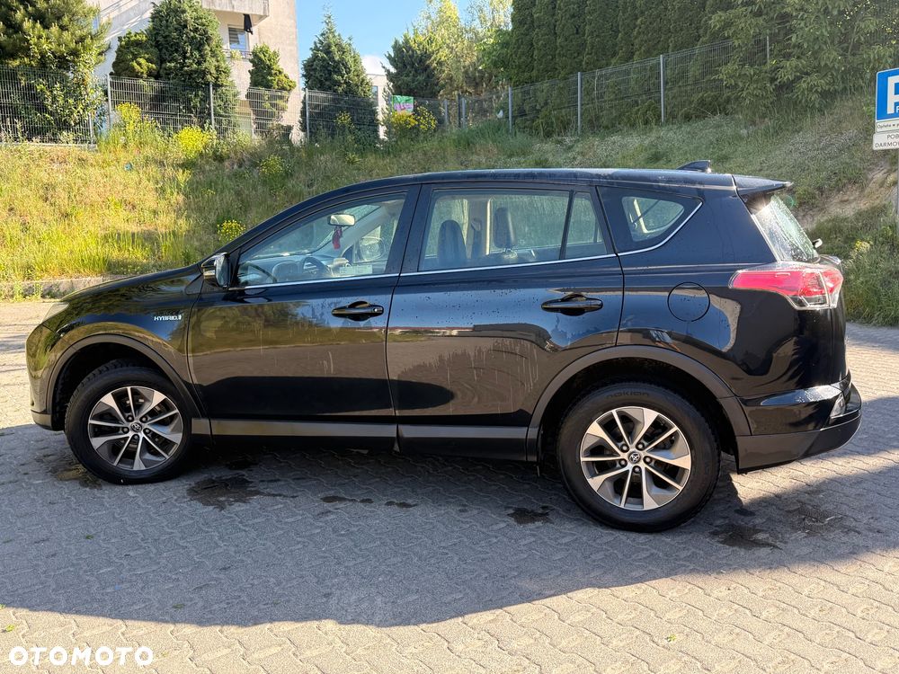 Toyota RAV4 - 11