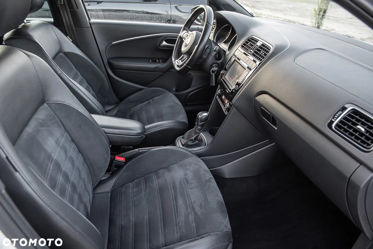 Volkswagen Polo 1.8 TSI BMT GTI DSG - 32