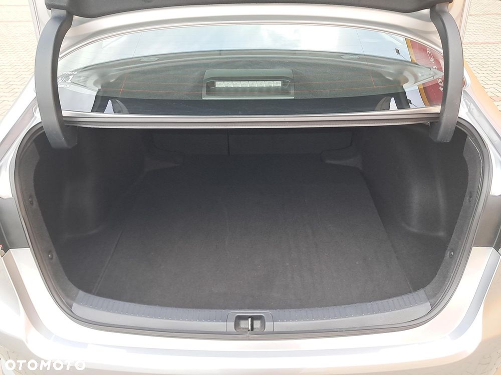 Toyota Corolla 1.8 Hybrid Comfort - 23