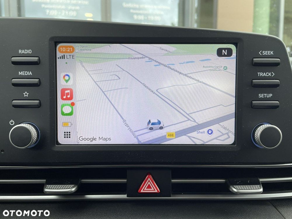 Hyundai Elantra - 17