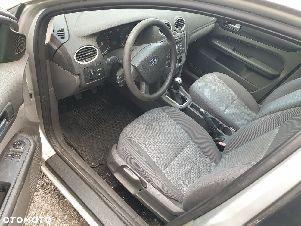 Ford FOCUS 2 - 1,6 benzyna - 2005r- cały na części - 5