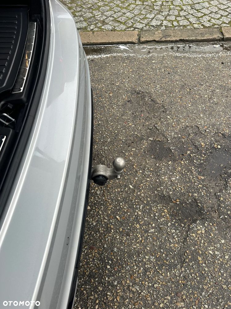 Volvo XC 60 B4 B Plus Dark - 20