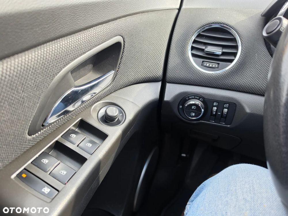 Chevrolet Cruze 2.0 LTZ - 13