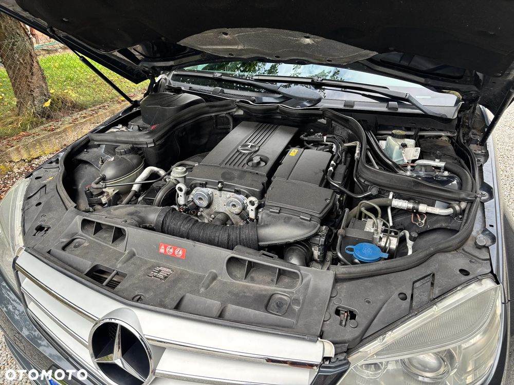 Mercedes-Benz Klasa C 180 Kompressor Avantgarde - 39