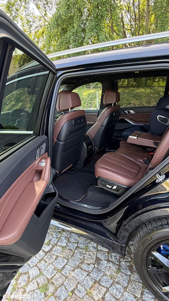 BMW X7 M50i sport - 12