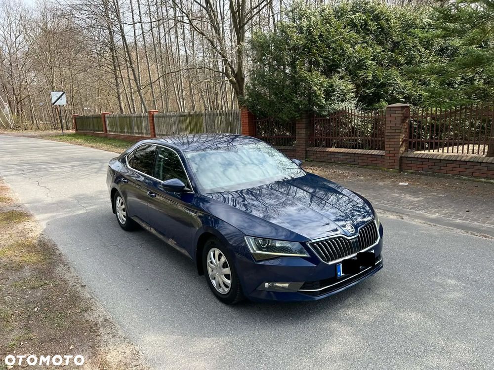 Skoda Superb 1.6 TDI Ambition - 2