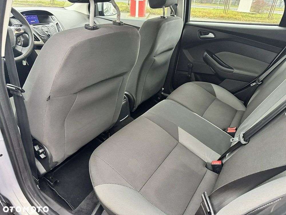 Ford Focus - 12