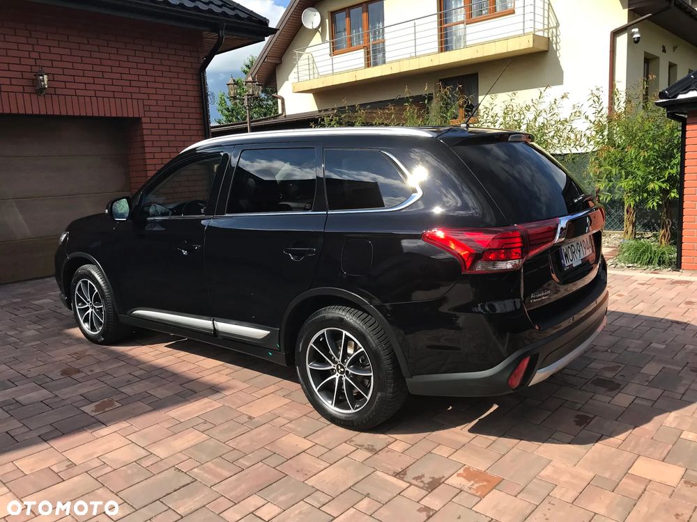 Mitsubishi Outlander 2.2 DI-D 4WD Diamant Edition - 12