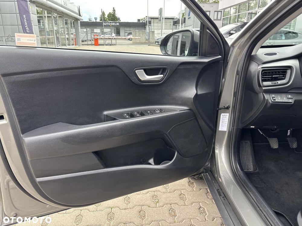 Kia Stonic 1.0 T-GDI MHEV M - 11