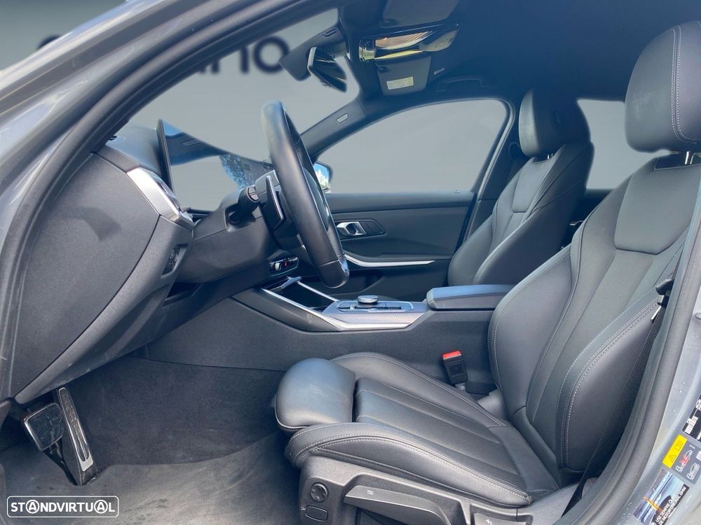 BMW 330 e Pack Desportivo M Auto - 4