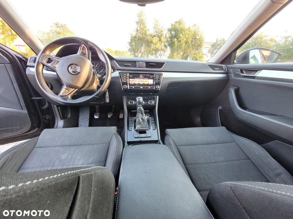 Skoda Superb 1.8 TSI Ambition - 11