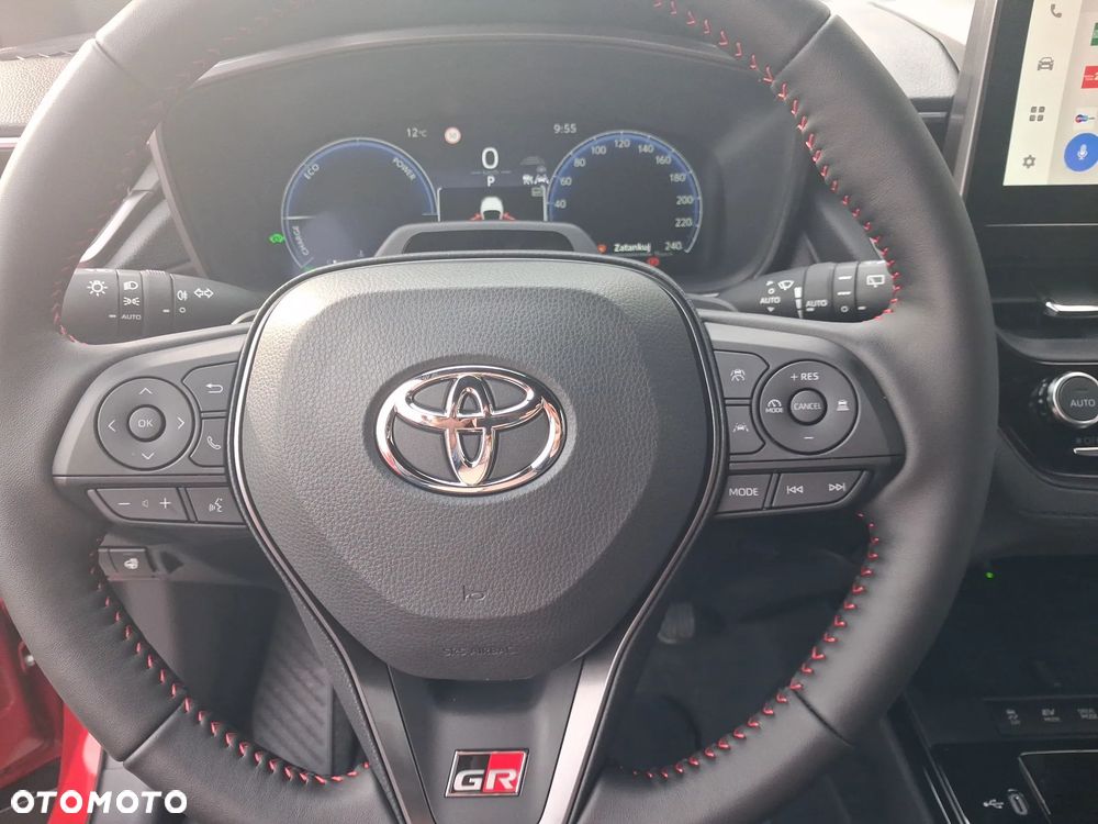 Toyota Corolla Cross - 16