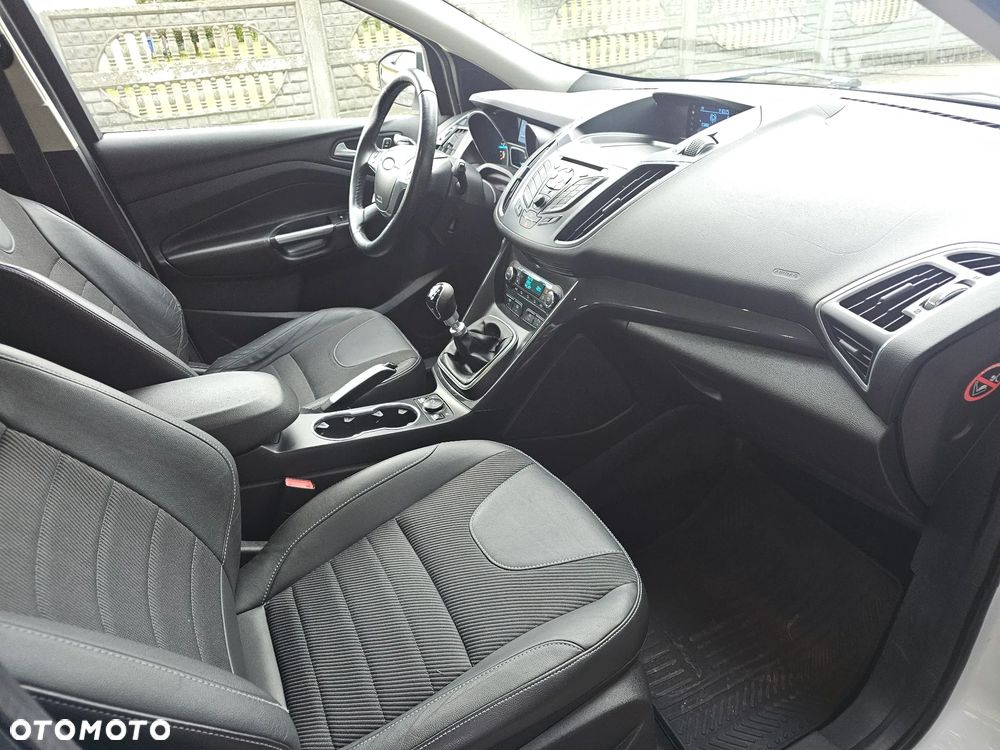 Ford Kuga - 7