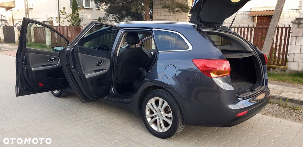 Kia Ceed 1.6 GDI ISG Spirit - 9