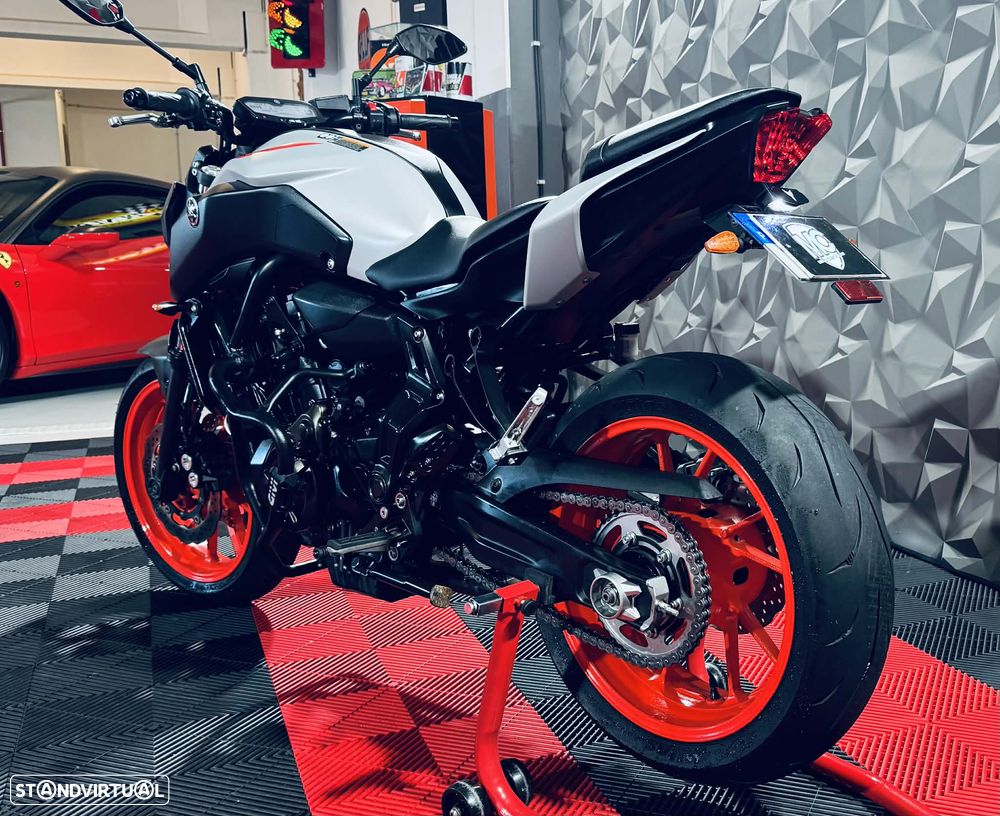 Yamaha MT-07 - 4