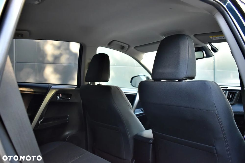 Toyota RAV4 - 22