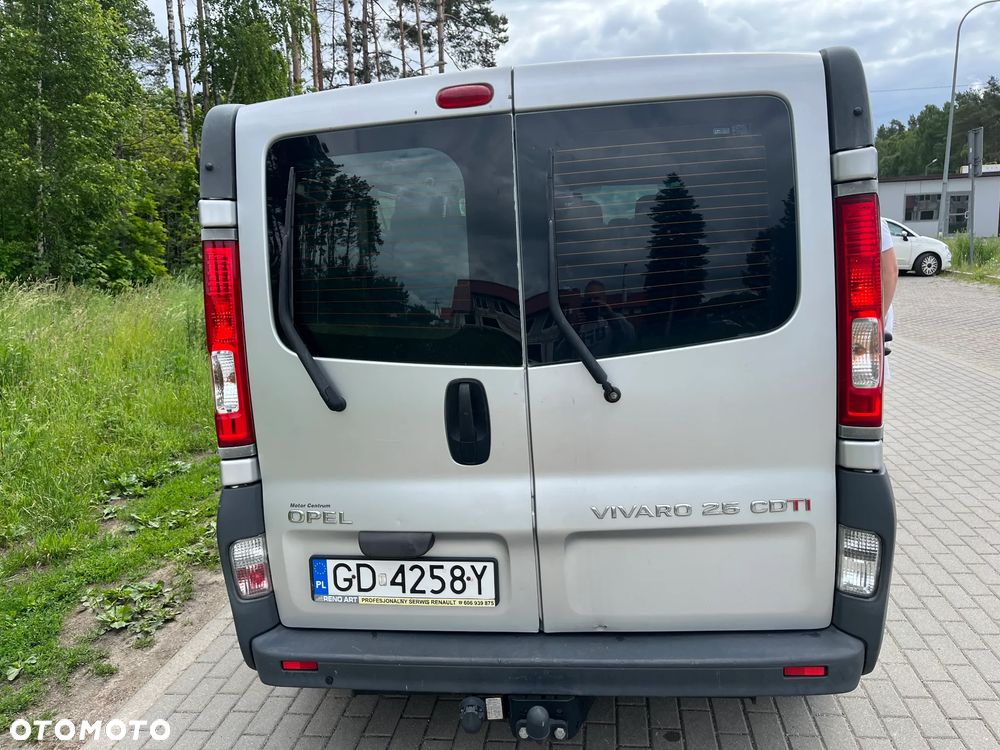 Opel Vivaro L2H1 2.9t - 9