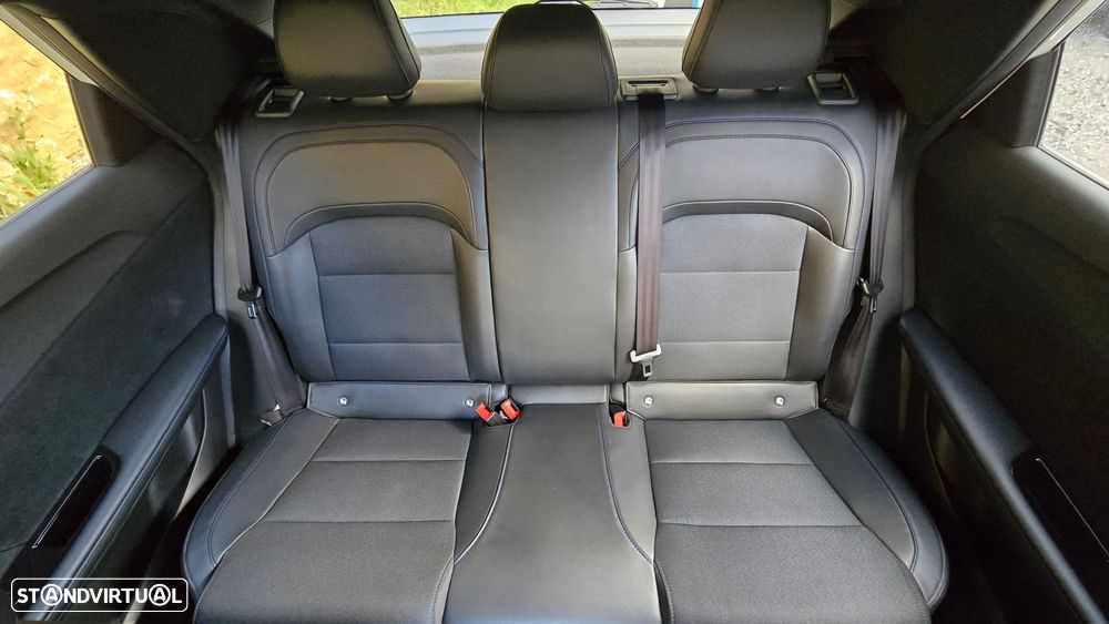 MG MG4 64 kWh Luxury - 47