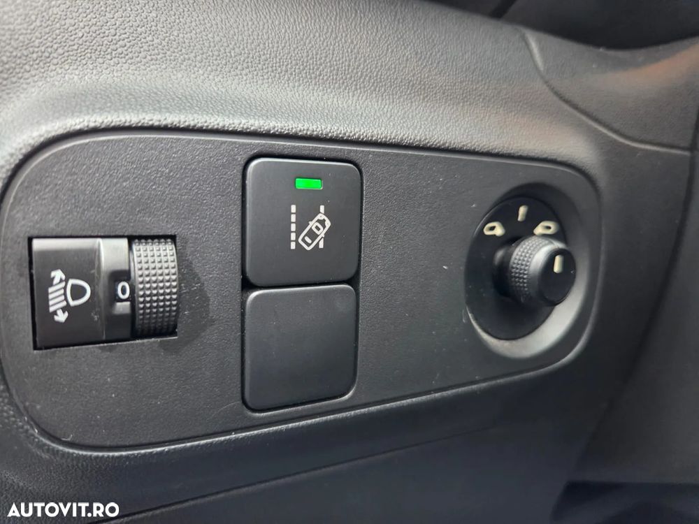 Citroën C3 1.2 PureTech BVM Feel - 9