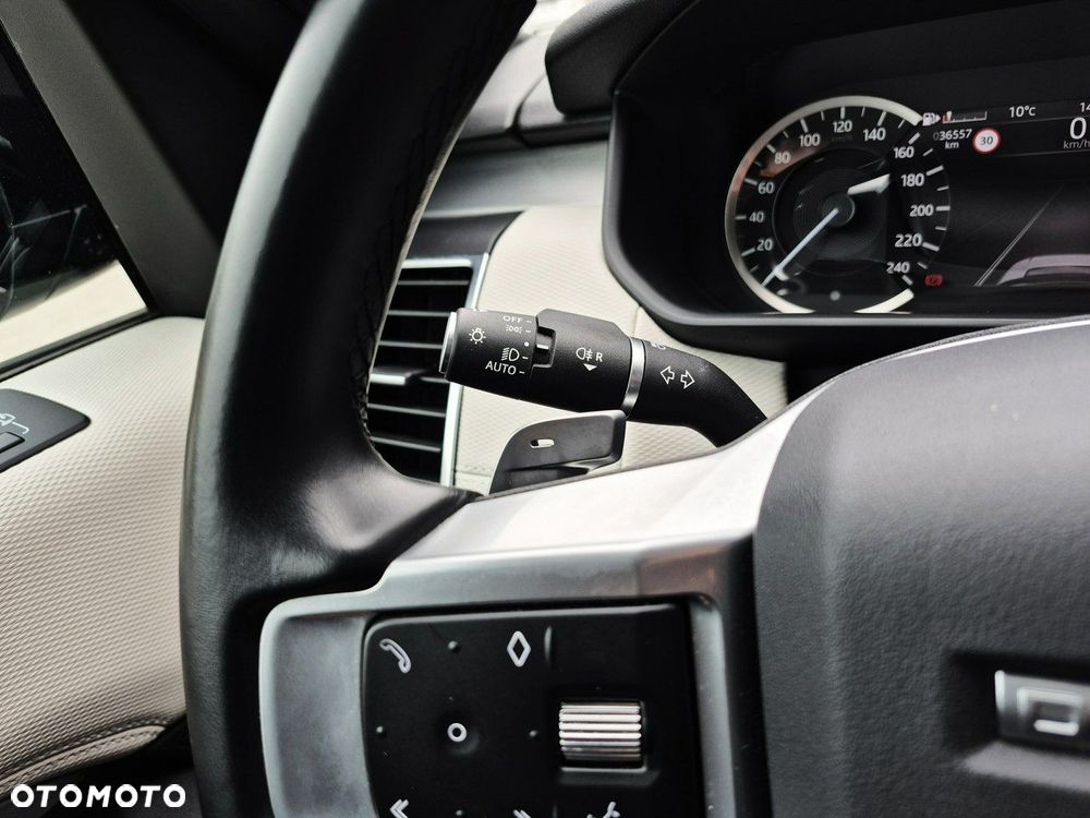 Land Rover Discovery 3.0 D250 mHEV R-Dynamic S - 33