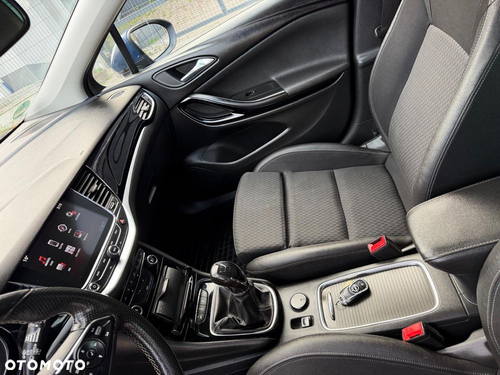 Opel Astra 1.6 D Start/Stop Business - 24