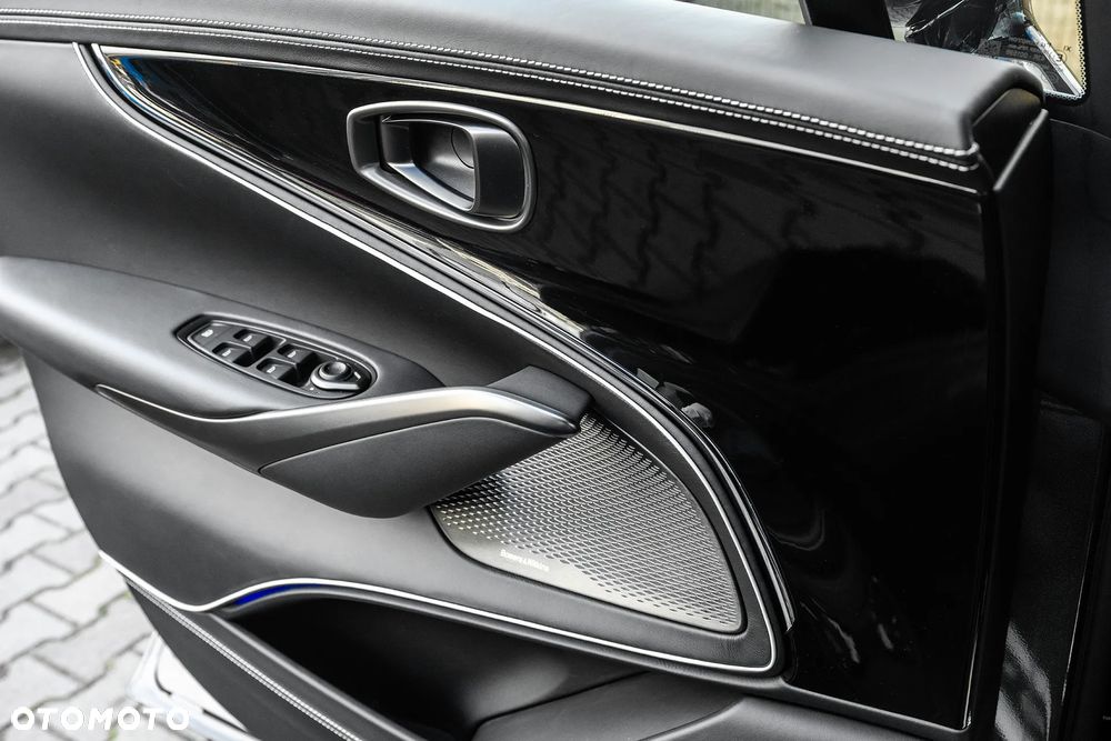 Aston Martin DBX707 - 28