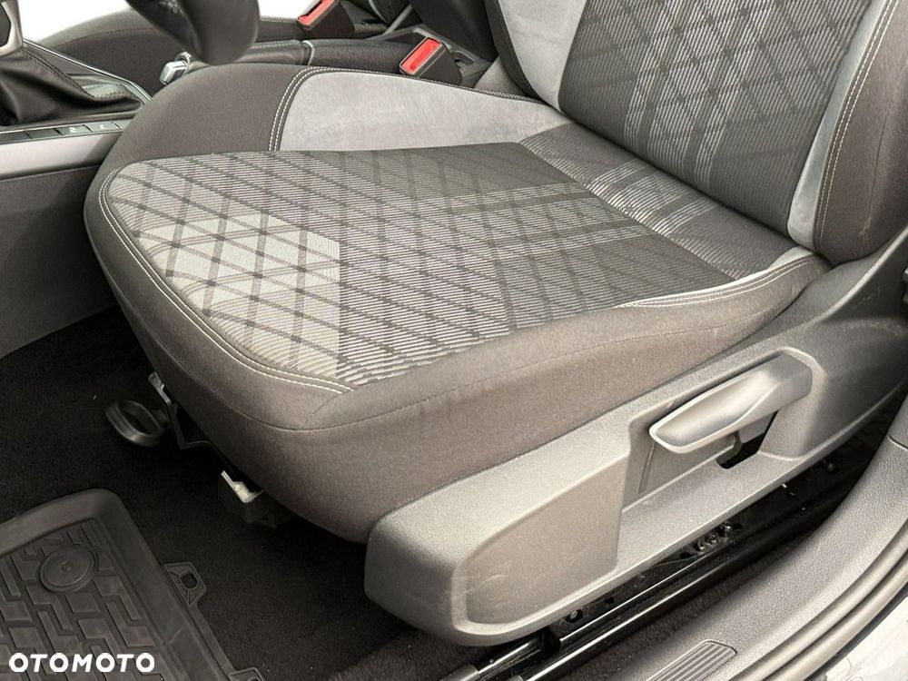 Volkswagen Taigo - 18