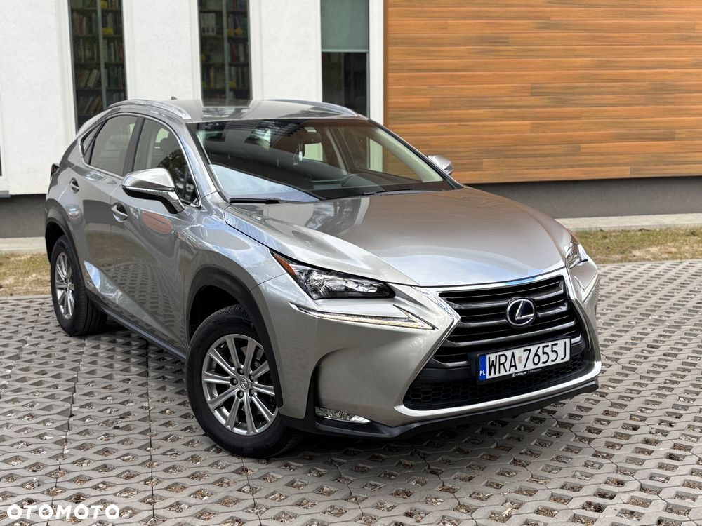 Lexus NX 300h Elite AWD - 4
