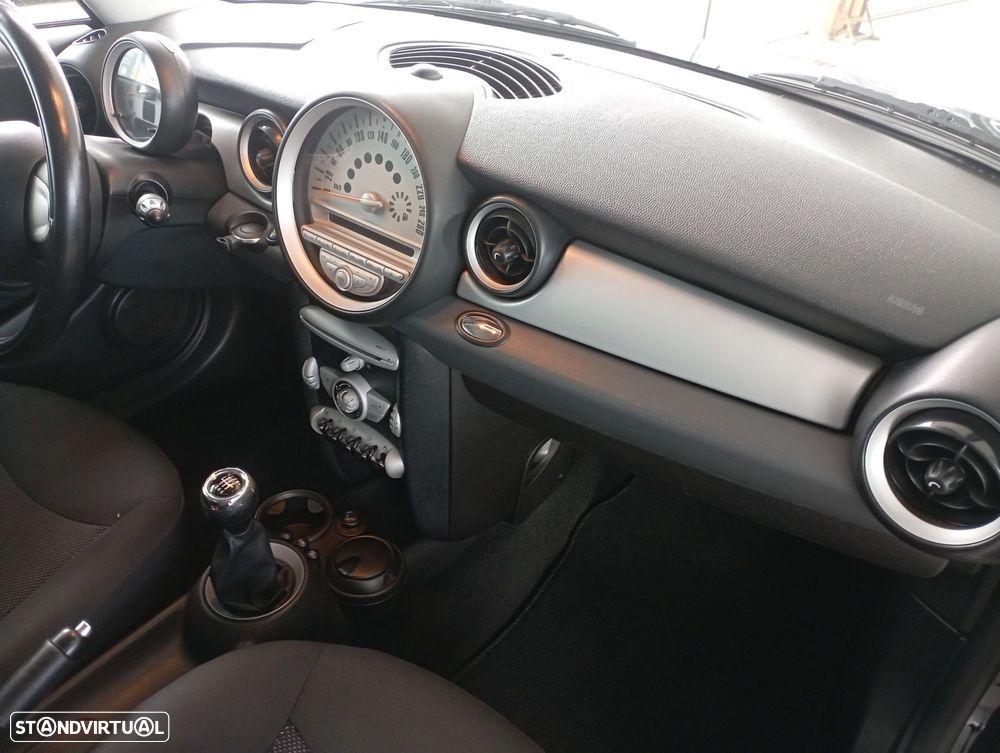 MINI 3 Portas One 1.4 - 9