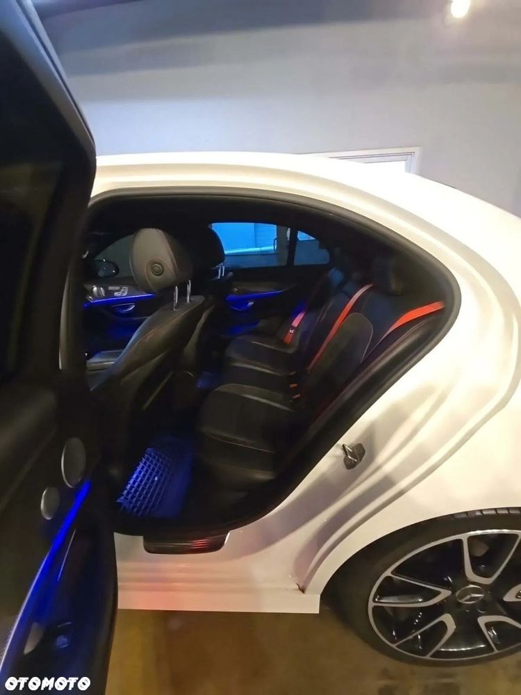 Mercedes-Benz Klasa E 43 AMG 4-Matic - 9