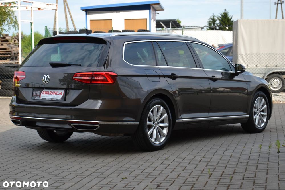 Volkswagen Passat - 9