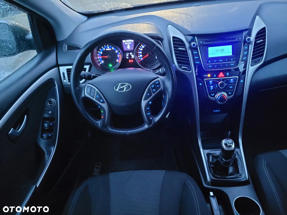 Hyundai i30 - 22