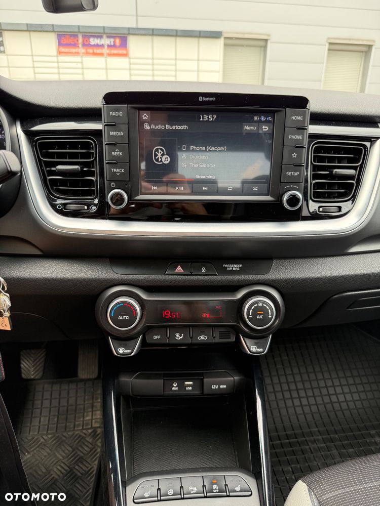 Kia Stonic 1.0 T-GDI L - 16