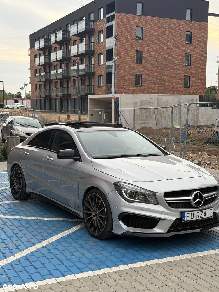 Mercedes-Benz CLA 45 AMG 4-Matic - 2