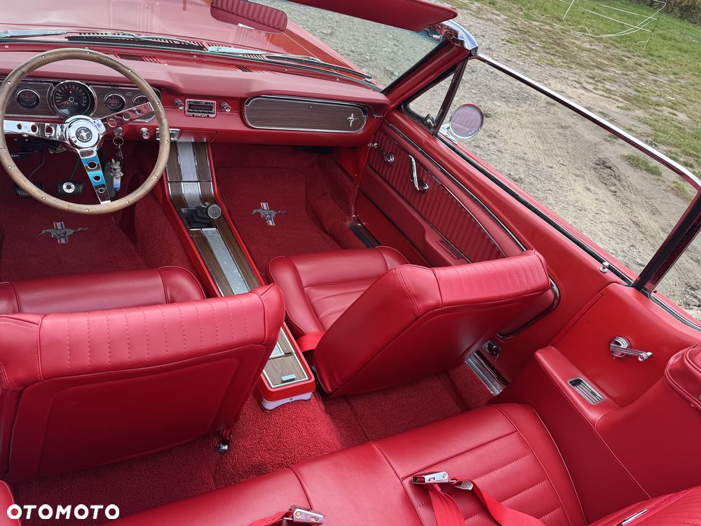 Ford Mustang - 14