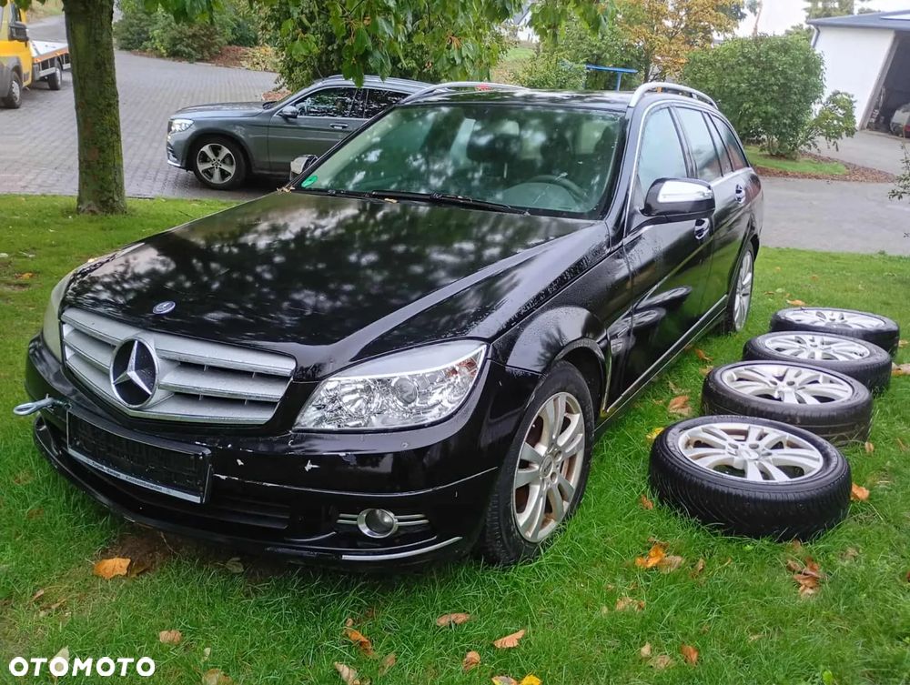Mercedes-Benz Klasa C 200 T CDI DPF Avantgarde - 2