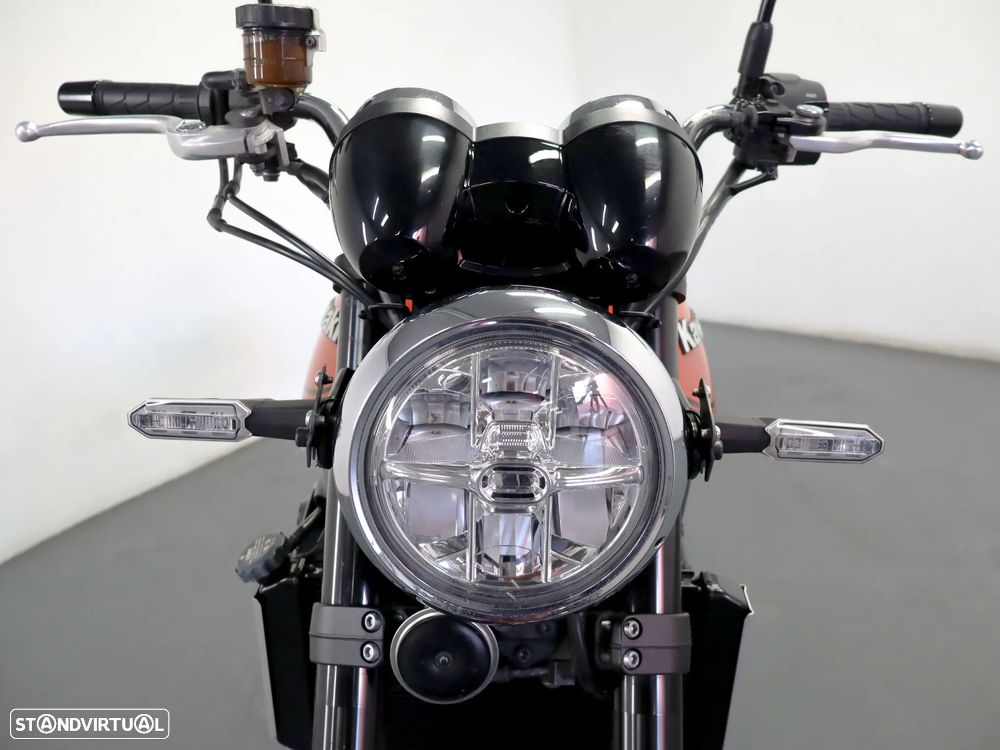 Kawasaki Z 900 RS SE - 13