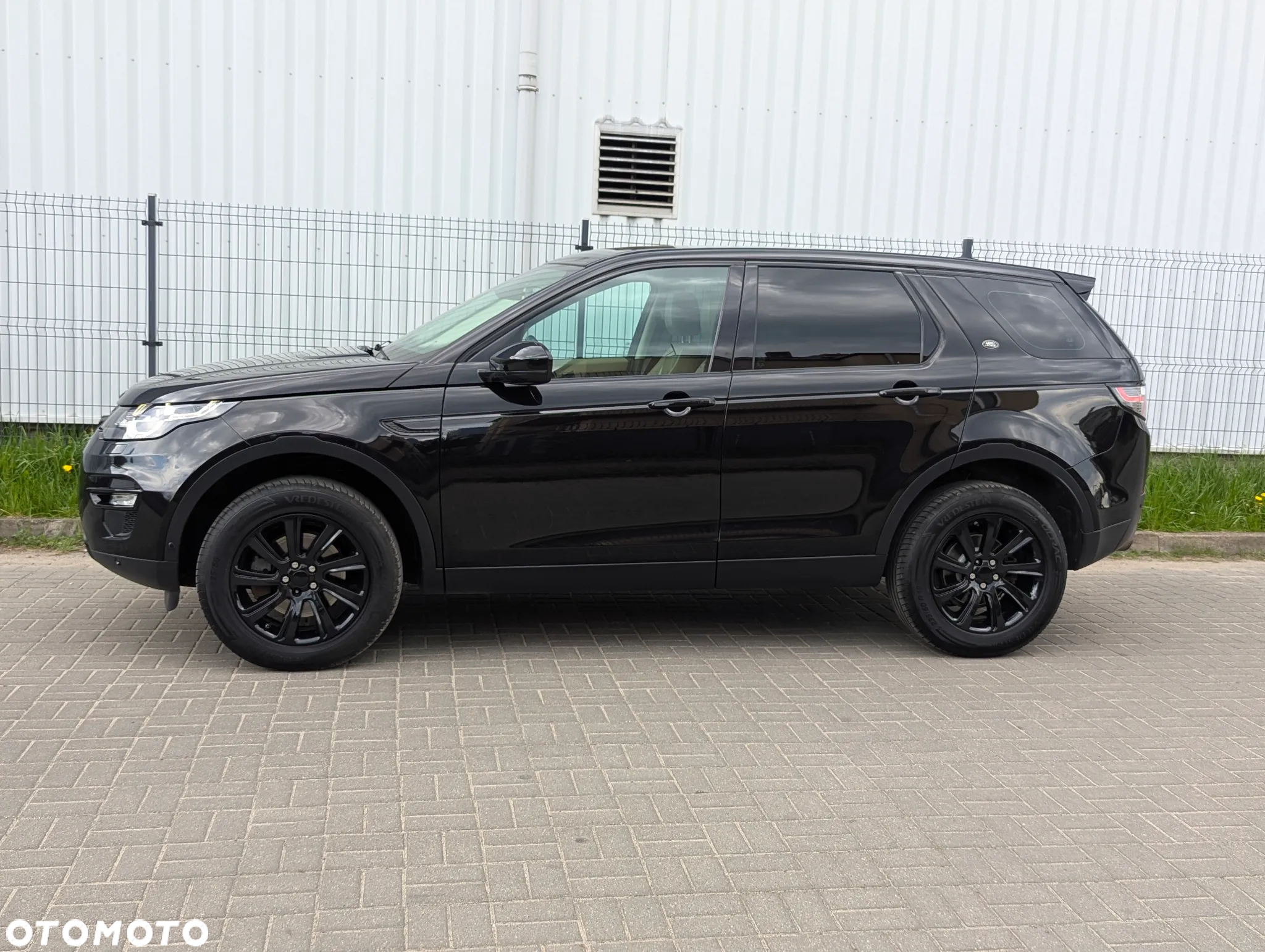 Land Rover Discovery Sport - 6