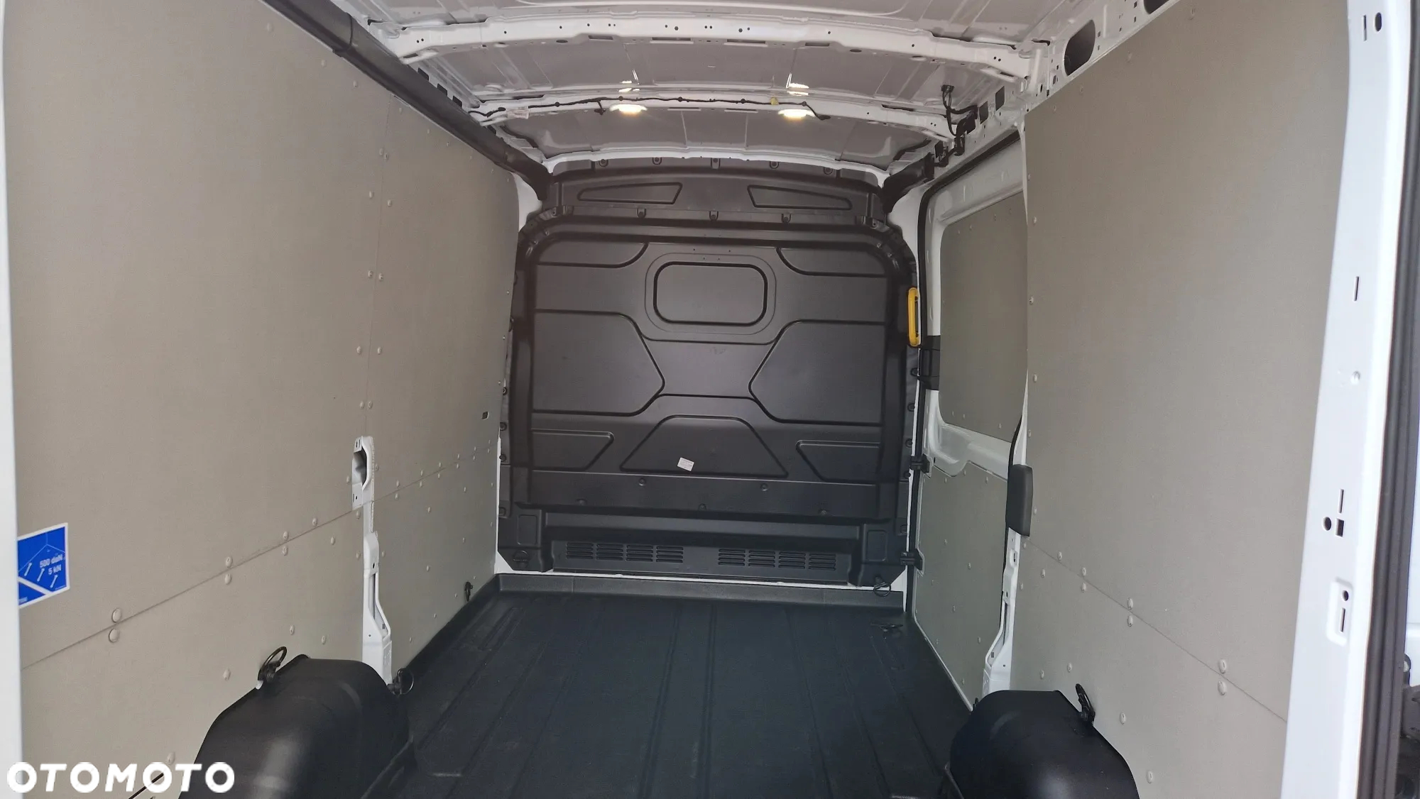 Ford TRANSIT 310 L2H2 - 10