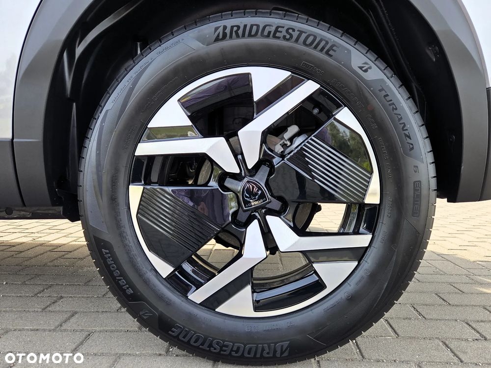Peugeot 2008 PureTech mHEV Allure e-DCS6 - 9