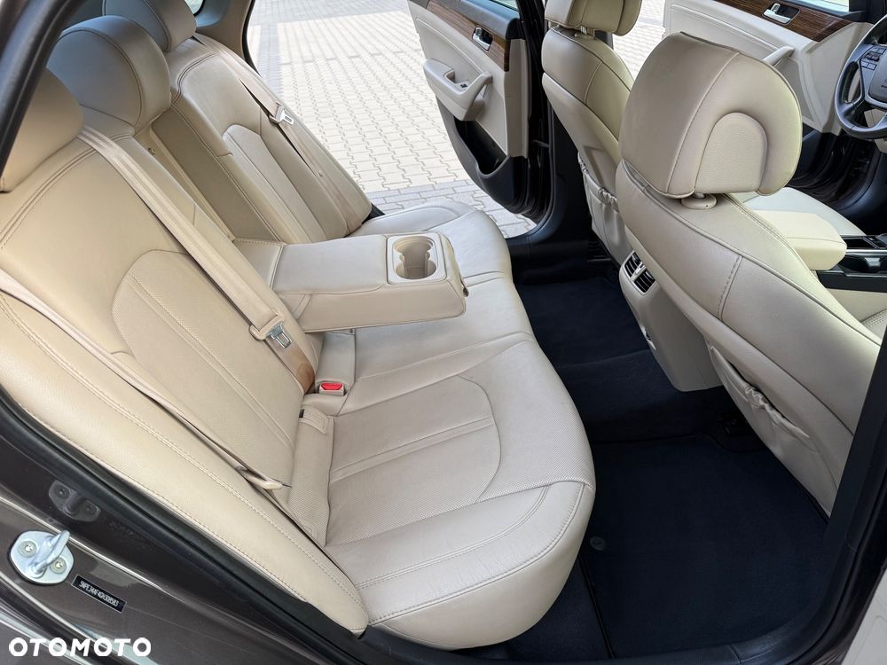 Hyundai Sonata 2.4 SE - 26