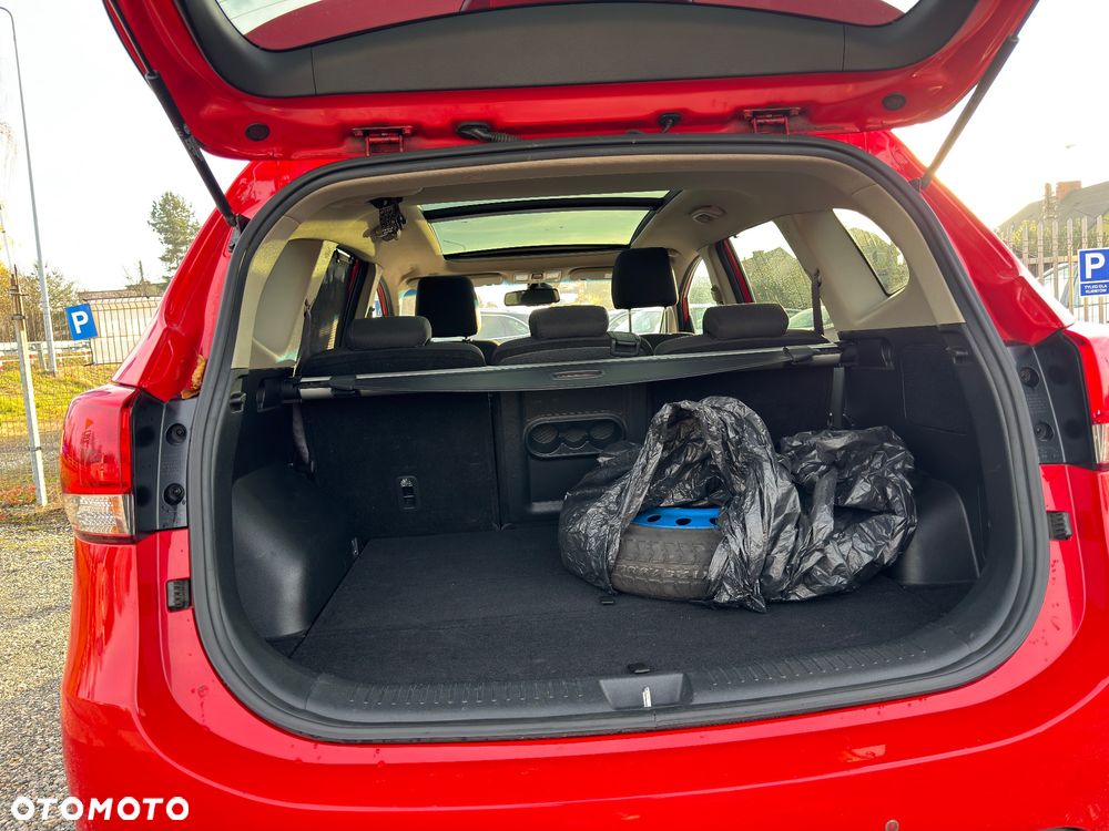 Kia Carens 2.0 GDI L - 28