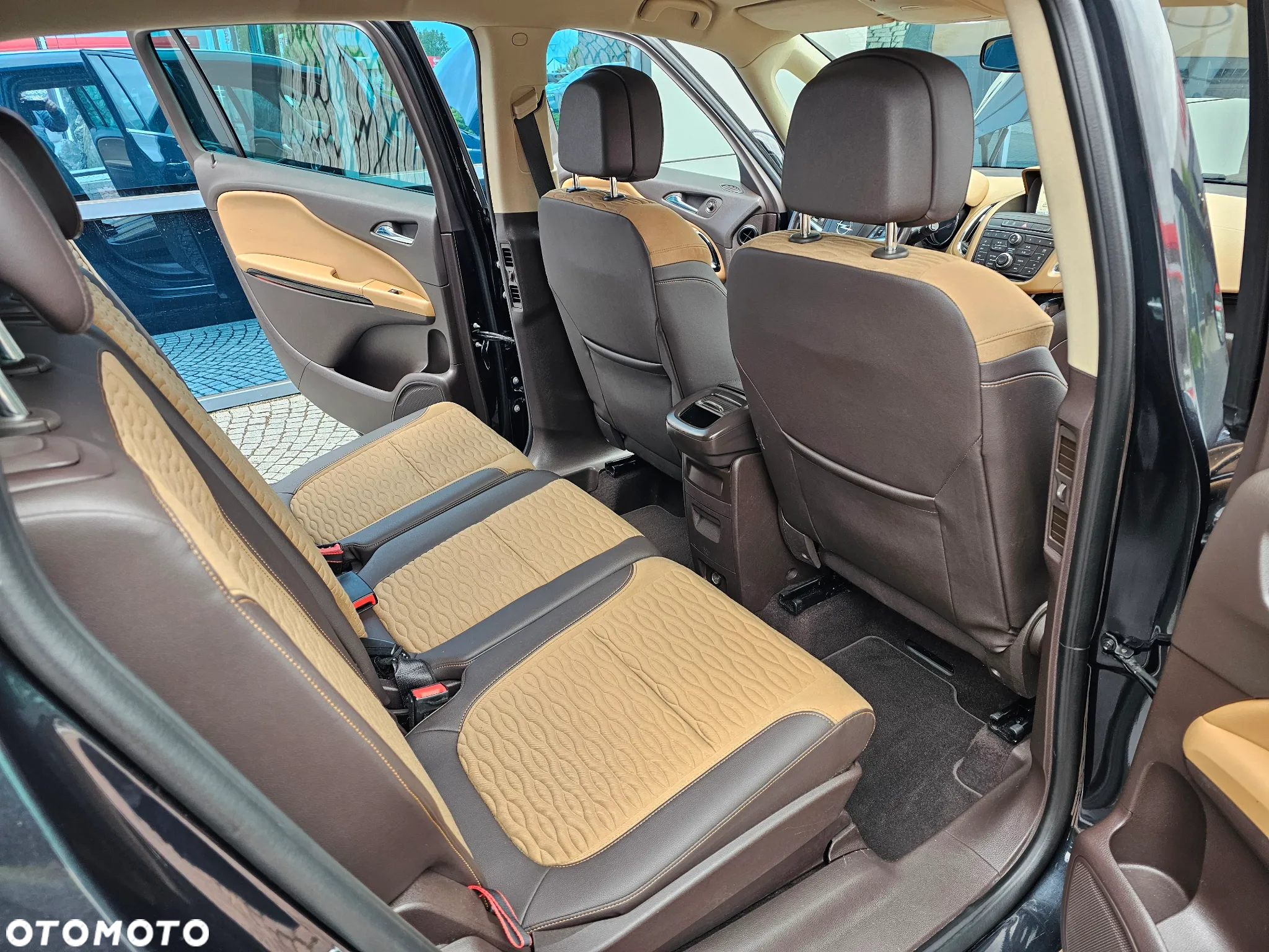 Opel Zafira Tourer 2.0 CDTI Automatik Business Innovation - 24