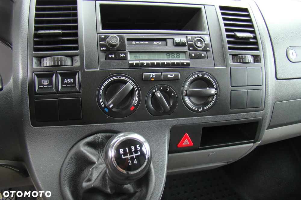 Volkswagen Transporter - 9