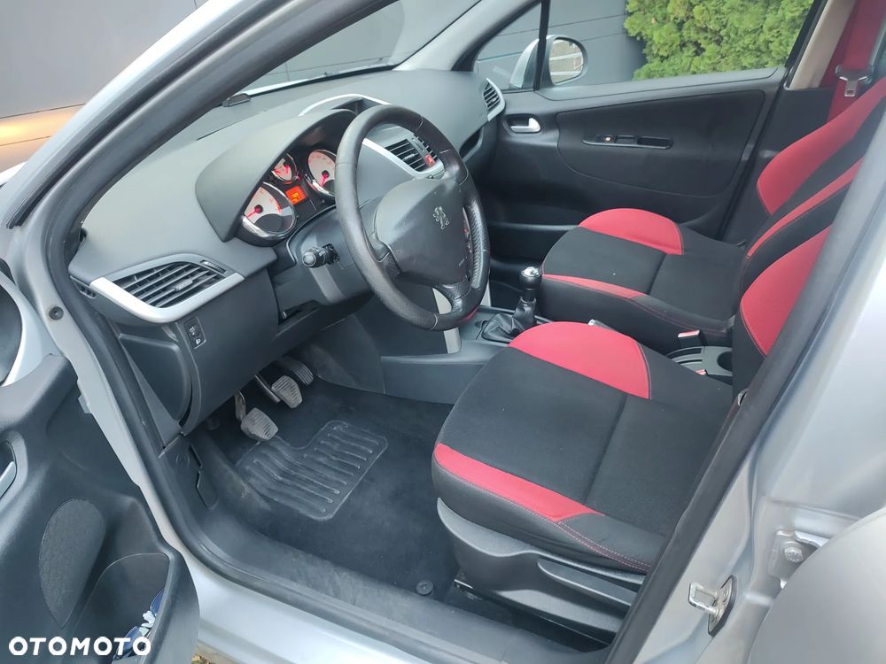 Peugeot 207 1.4 Trendy - 5