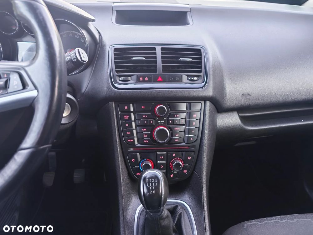 Opel Meriva 1.4 T Essentia - 15