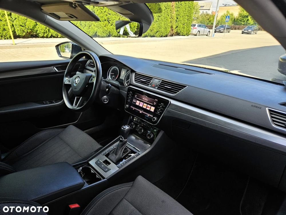 Skoda Superb 2.0 TDI SCR 4x4 Style DSG - 6