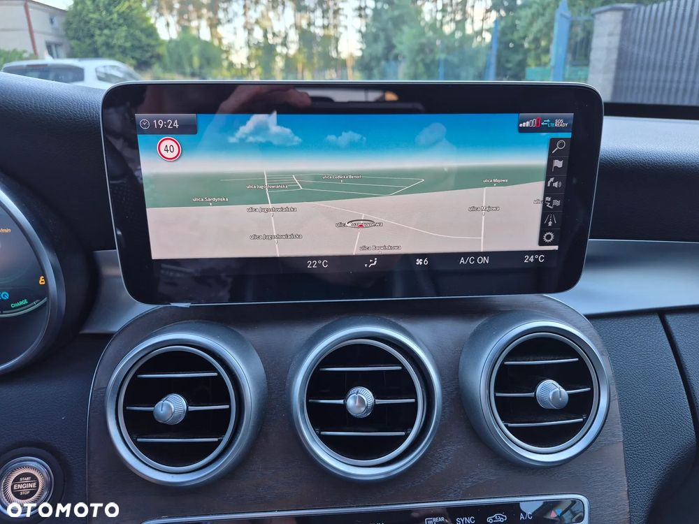 Mercedes-Benz Klasa C 300 9G-TRONIC - 30